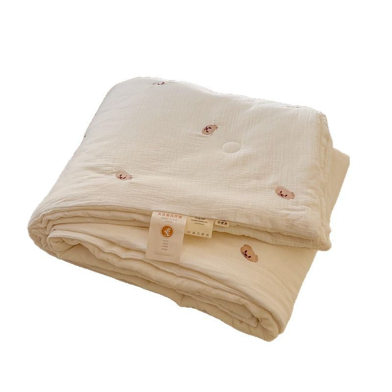 Women lightweight and breathable quilt with delicate floral patterns Stornfield