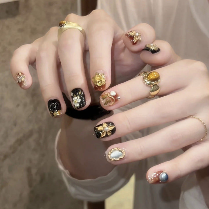 Luxurious Artistic Nail Design Set
