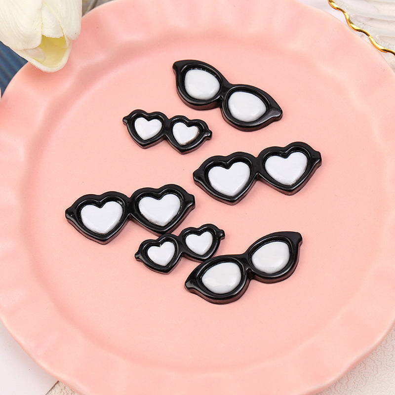 Decorative Heart-Shaped Sunglasses Clips Stornfield