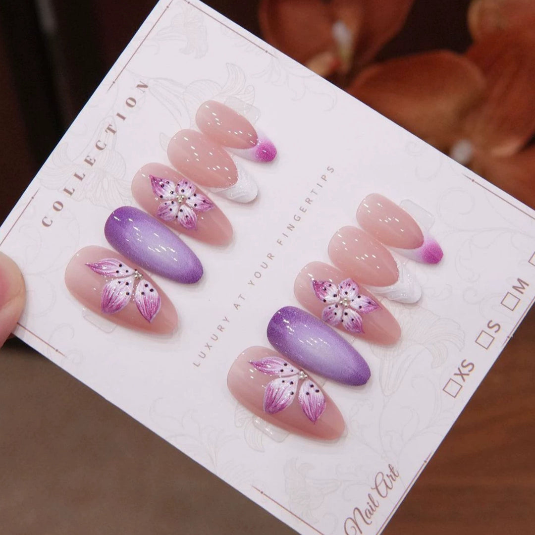 Elegant Floral Acrylic Nail Set