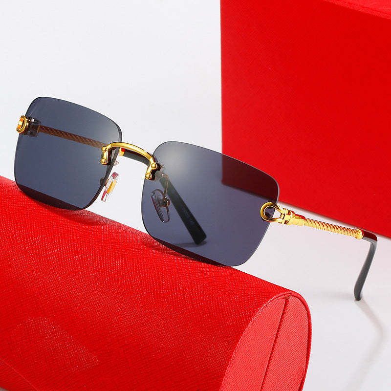 Women's square sunglasses with luxurious, gold-accented frame and protective lenses Stornfield