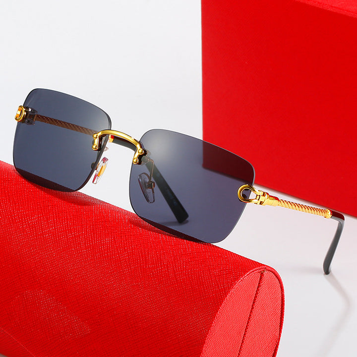 Women's square sunglasses with luxurious, gold-accented frame and protective lenses Stornfield