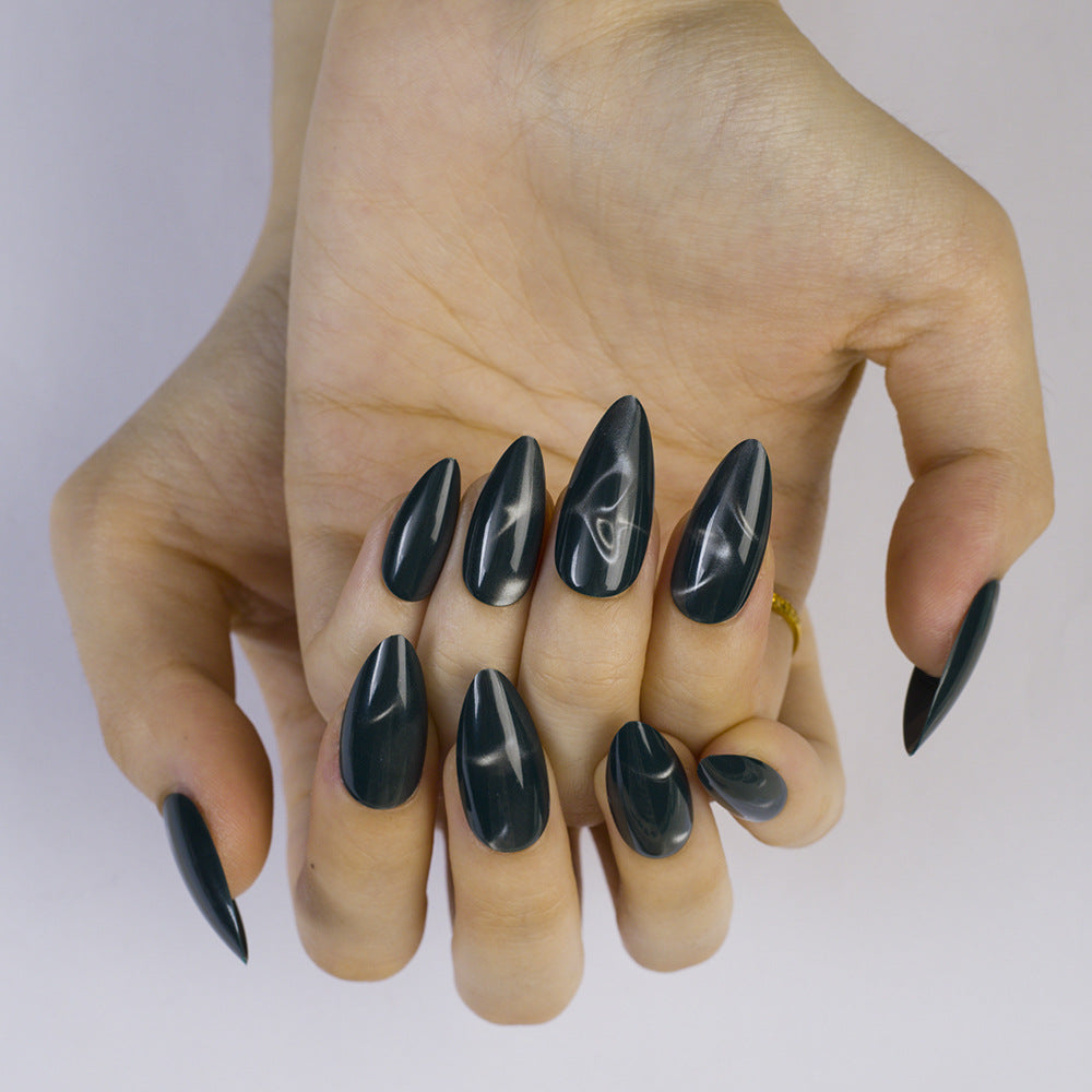 Artificial Nails in Stylish Stiletto Design Stornfield