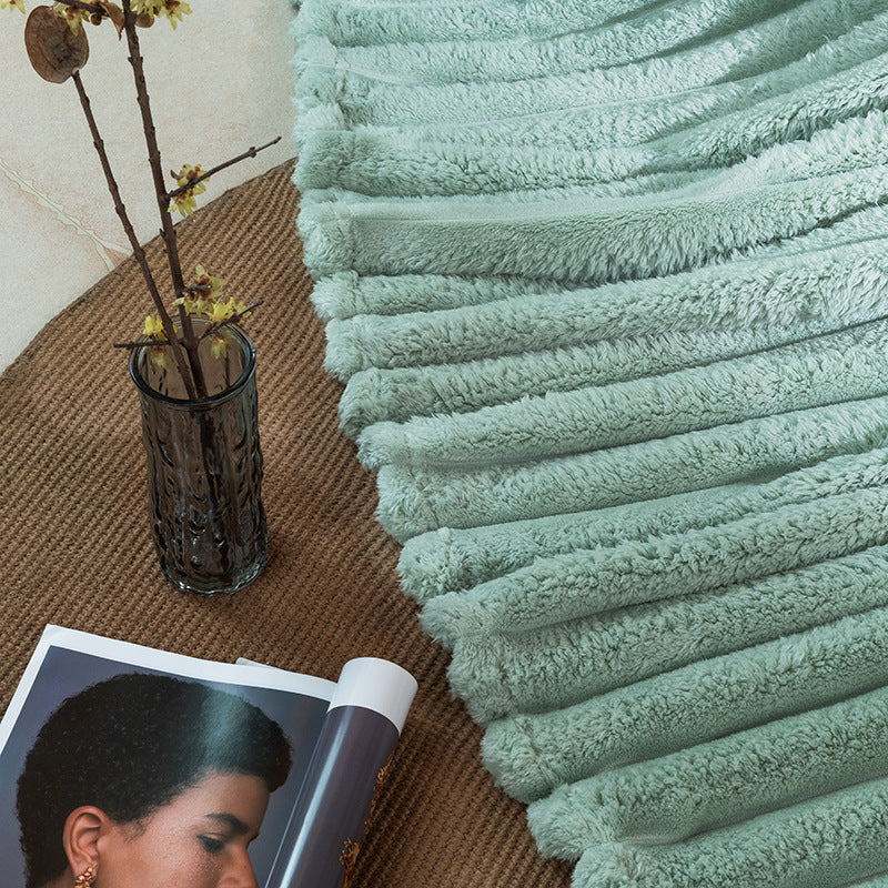 Ladies Luxury Thermal Snuggle Blanket with Wave Structure Stornfield
