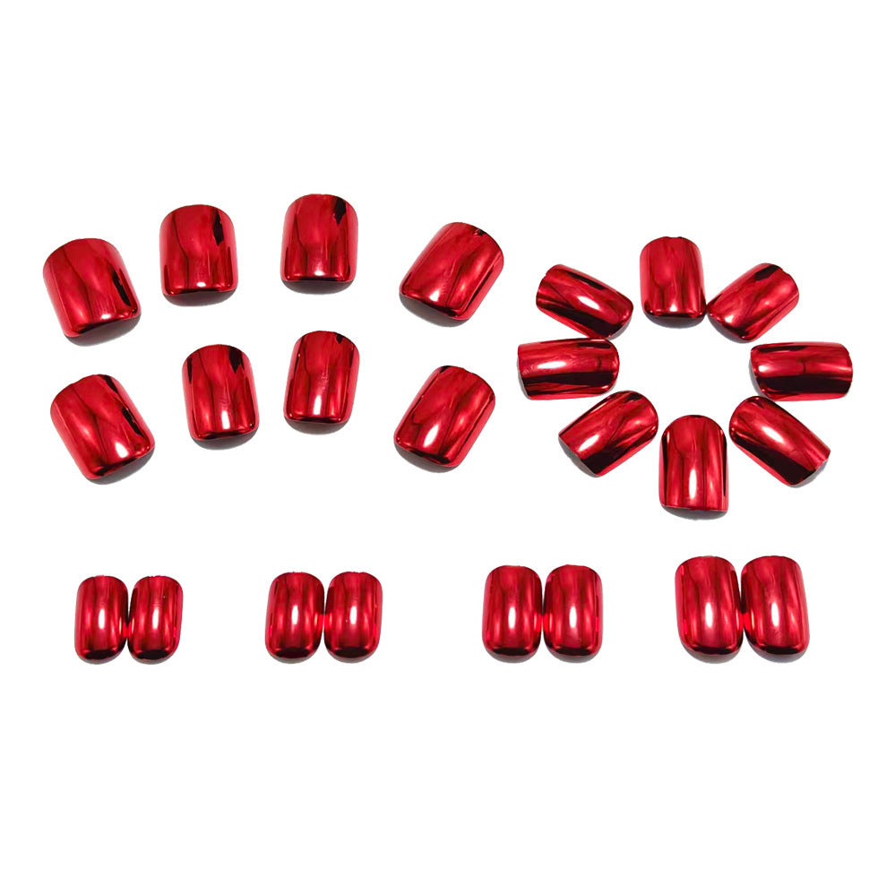 Elegant and Shiny Artificial Nails Stornfield
