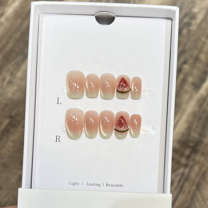 Artistic Reusable Press-On Nail Tips Stornfield
