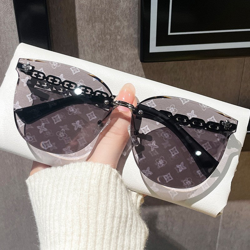Women Cat-Eye Sunglasses with Luxurious Design and High-Quality UV Protection Stornfield
