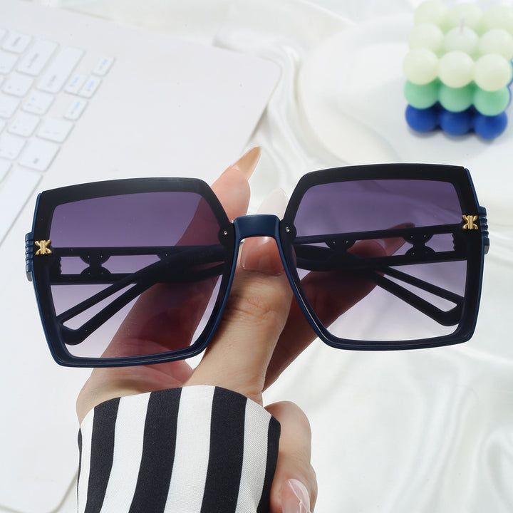 Ladies stylish oversized sunglasses Stornfield