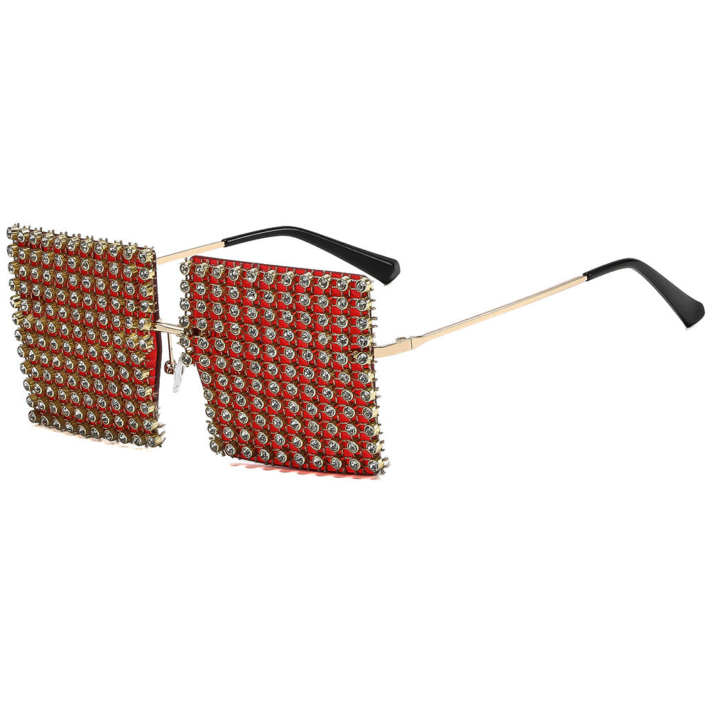 Women's sunglasses with sparkling crystal frame and eye-catching structured design Stornfield
