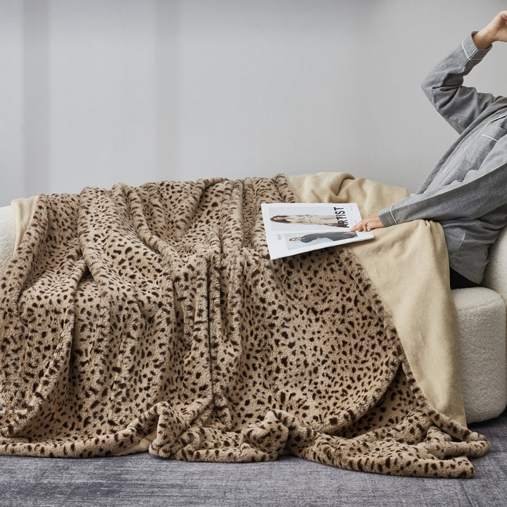 Women Cozy and Stylish Blanket Stornfield