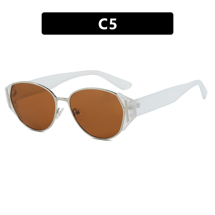 Women's retro-inspired sunglasses with elegant frame Stornfield