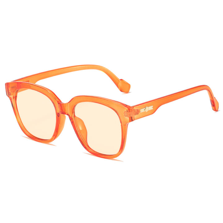 Women’s classic sunglasses with modern oversized frame Stornfield