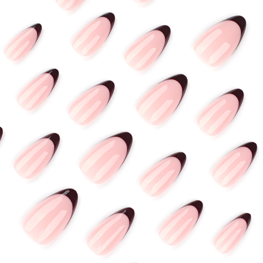 Elegant Stiletto Fake Nails with Gradient and Shine Stornfield