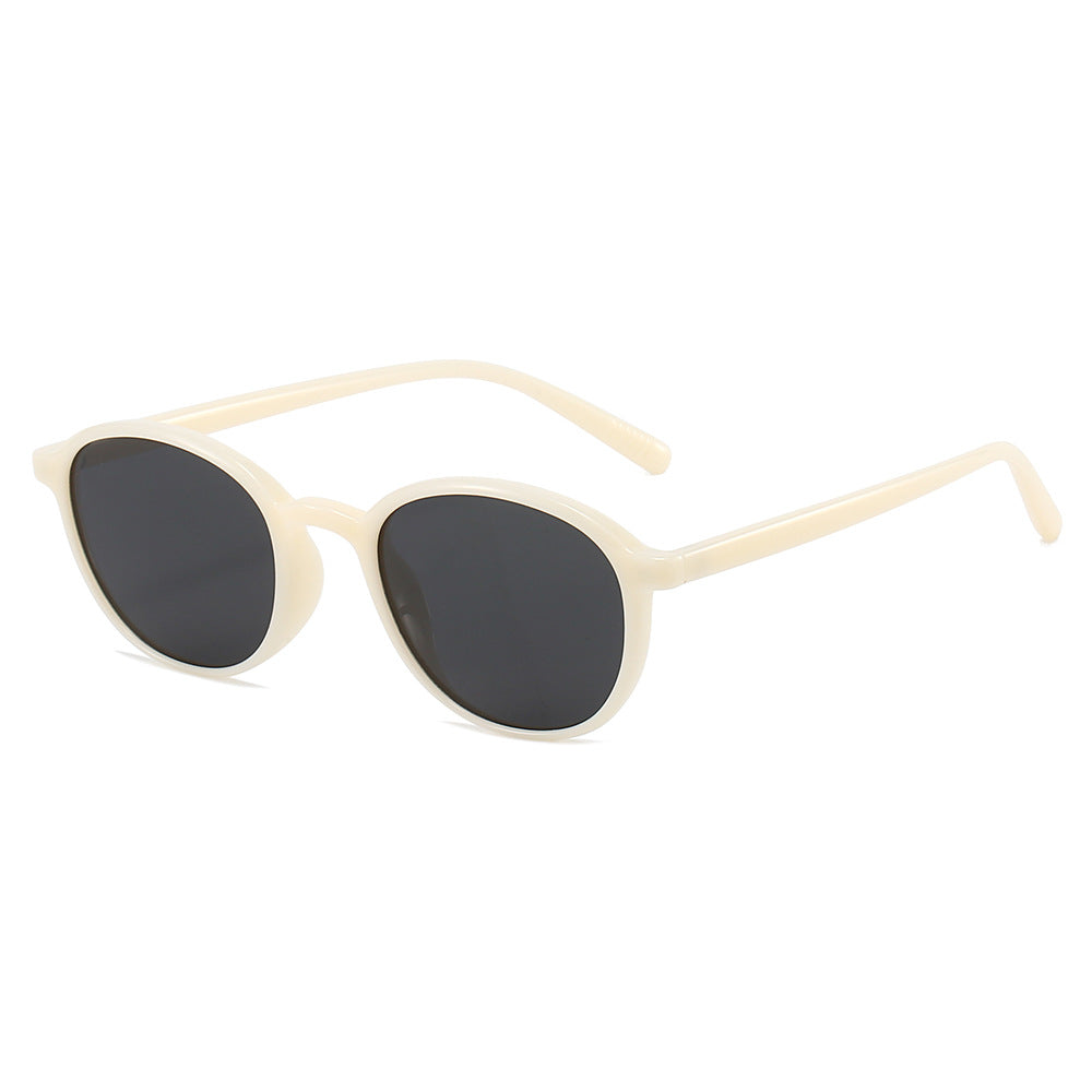 Ladies fashionable sunglasses in classic oval design Stornfield