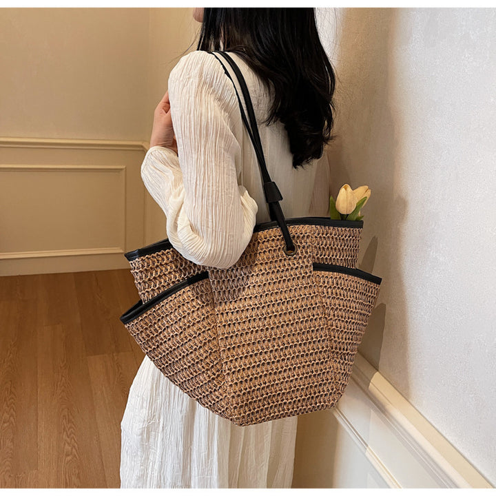 Spacious basket bag with fine leather accents Stornfield