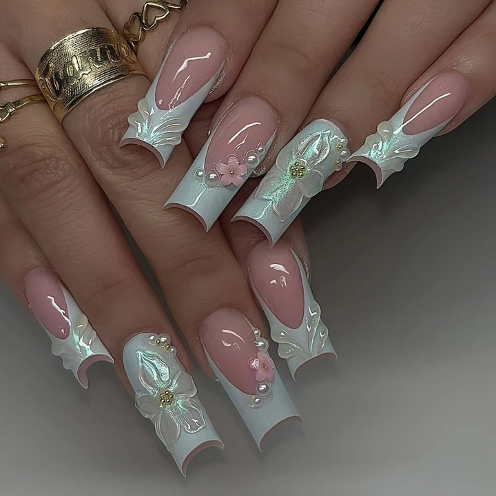 Decorative Press-On Nail Set Stornfield