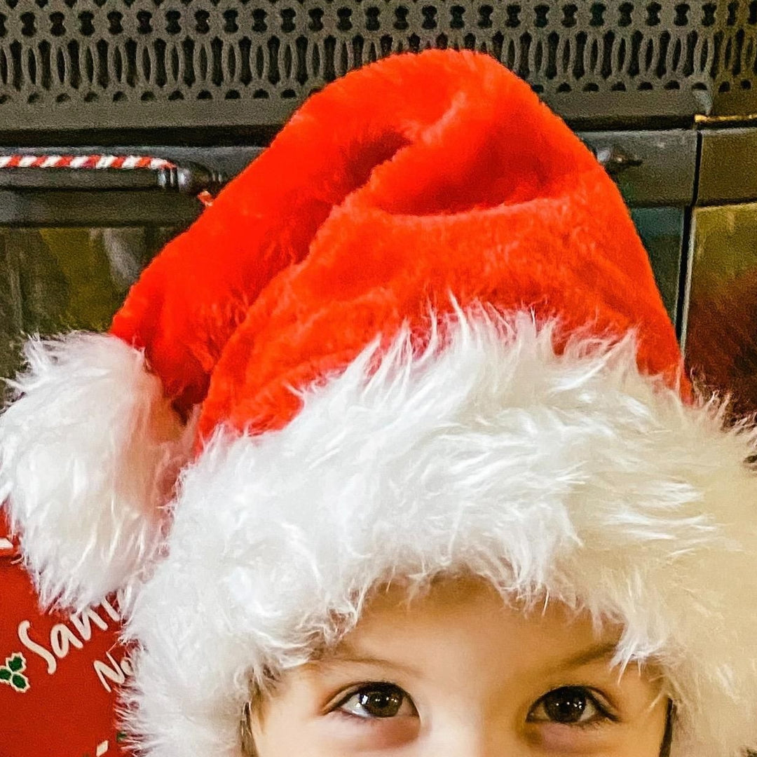 Christmas hat with luxurious faux fur trim