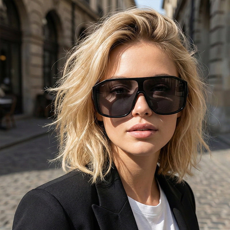 Ladies Fashion Oversized Sunglasses in Futuristic Design Stornfield