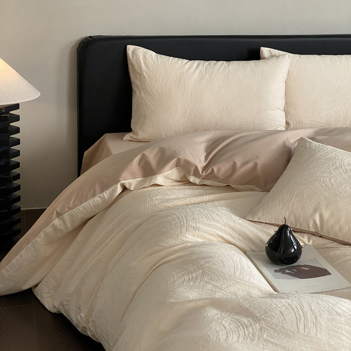Jacquard bedding set made of cotton satin with floral relief and hotel closure