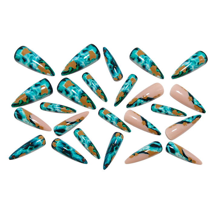Artificial nails in luxurious marble and gold design Stornfield