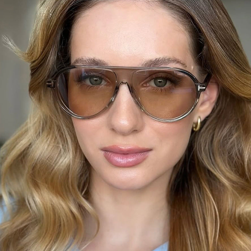 Ladies stylish sunglasses in aerodynamic design Stornfield