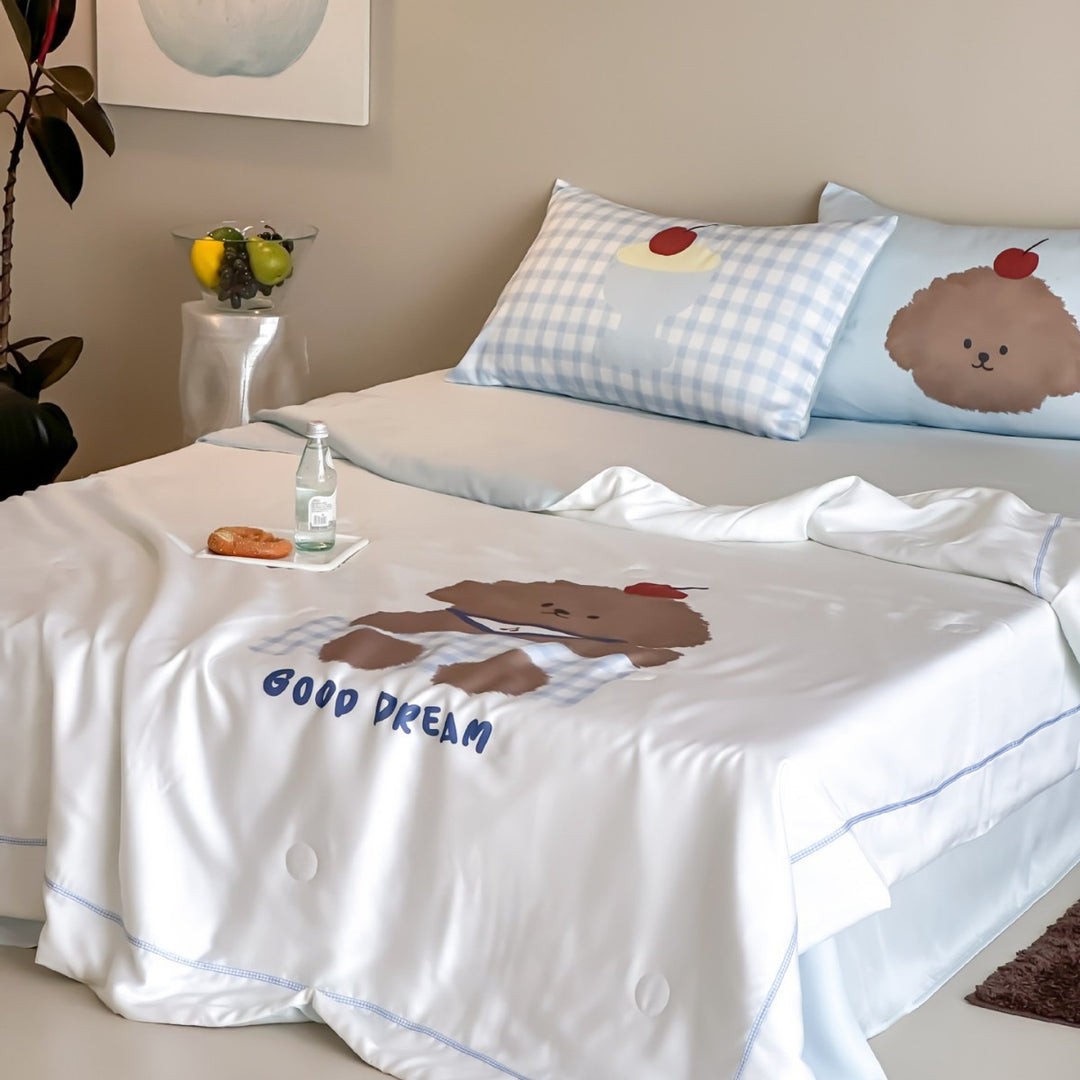 Children's bedding set with cute dog print, satin-like cotton blend & reversible pillowcase