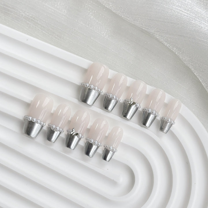 Stylish Acrylic Press-On Nail Set with Metallic Tip and Pearl Accents