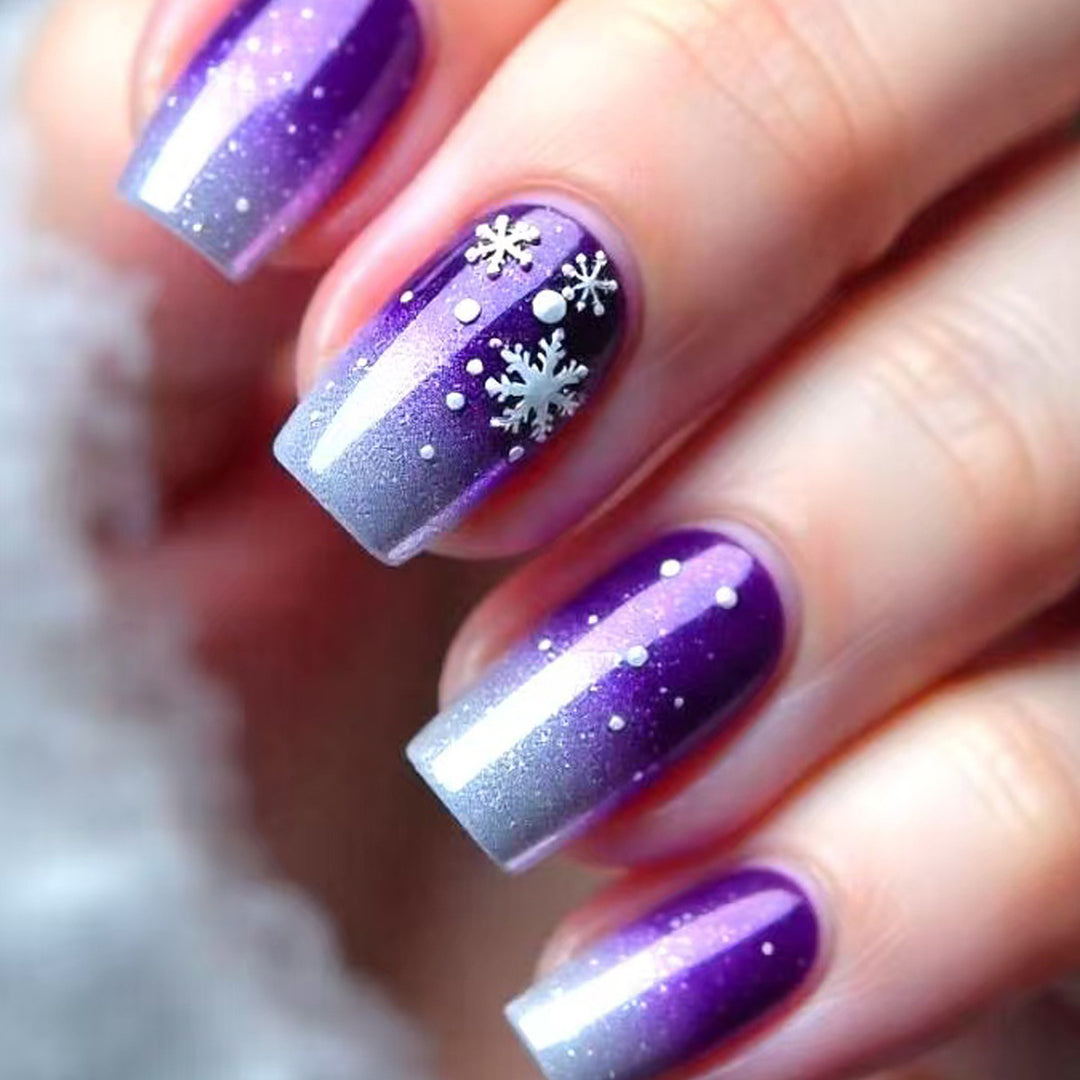 Glittering artificial nails with snowflake design Stornfield