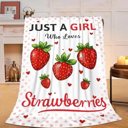 Fun Tropical Pineapple-Themed Fleece Throw Blanket