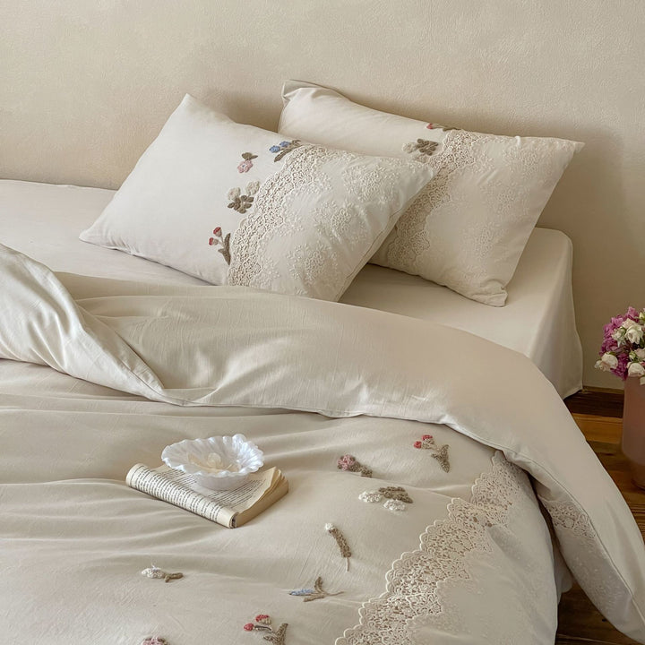 Embroidered Cotton Sateen Lace-Trim Duvet Cover Set with Botanical Appliqué