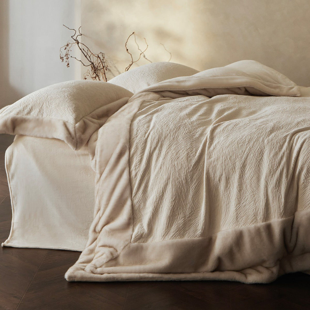 Ultra-Soft Velvet-Feel Reversible Duvet Cover & Sham Set with Faux-Fur Piped Edge