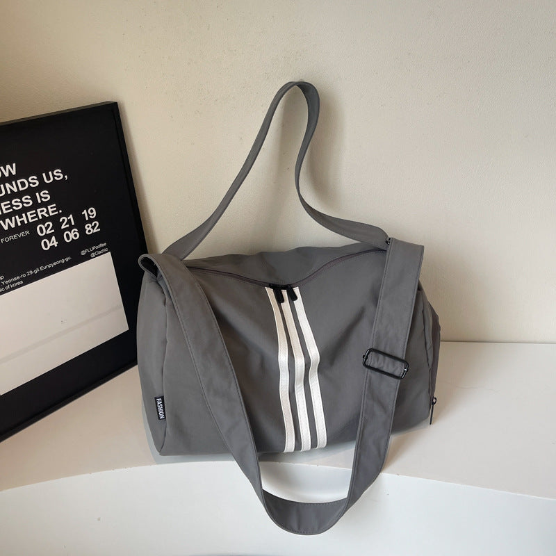 Women’s sporty everyday and travel bag Stornfield