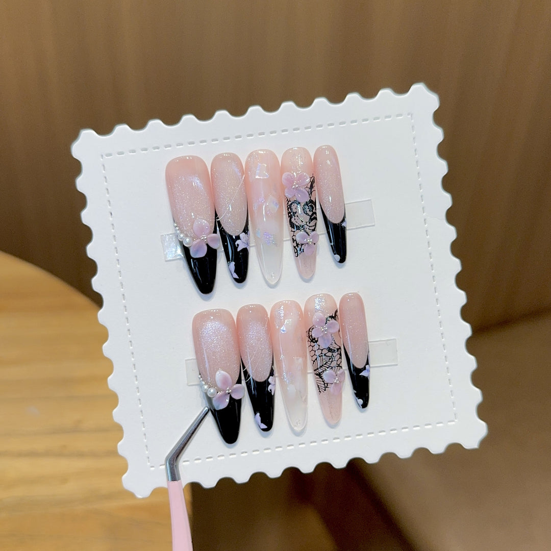 Artificial Nails In Elegant Floral Design Stornfield