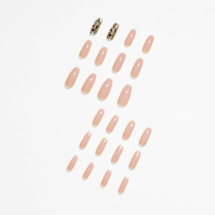 Artful nail art with glitter accents Stornfield