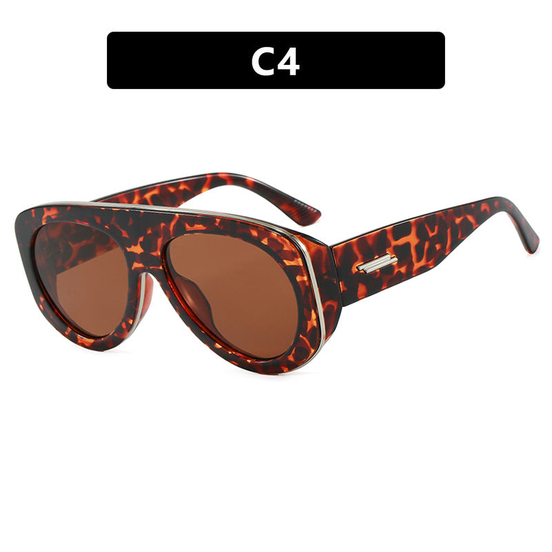 Ladies extravagant sunglasses in striking design Stornfield