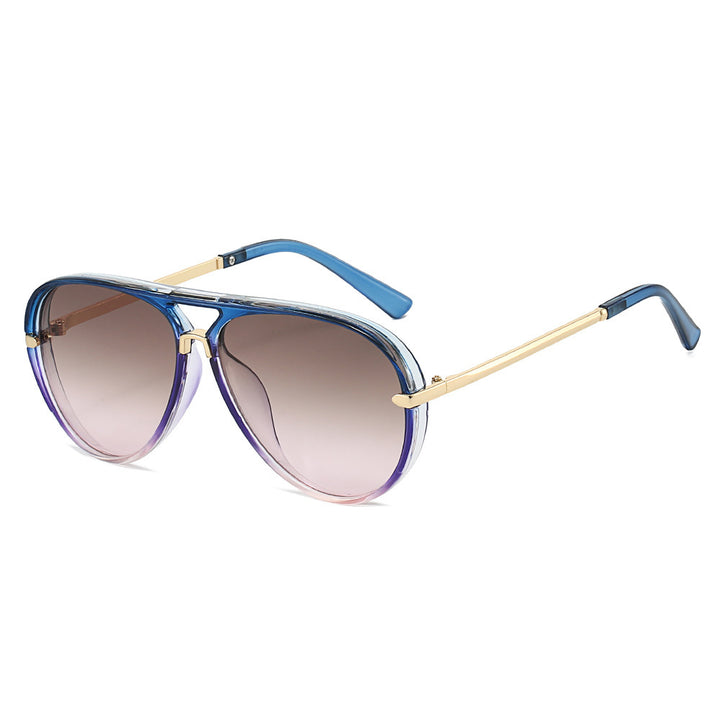Elegant Aviator Sunglasses with Gold Accents Stornfield