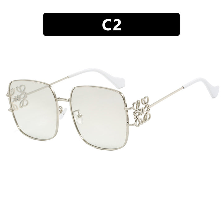 Ladies square sunglasses with delicate design and luxurious metal frame Stornfield
