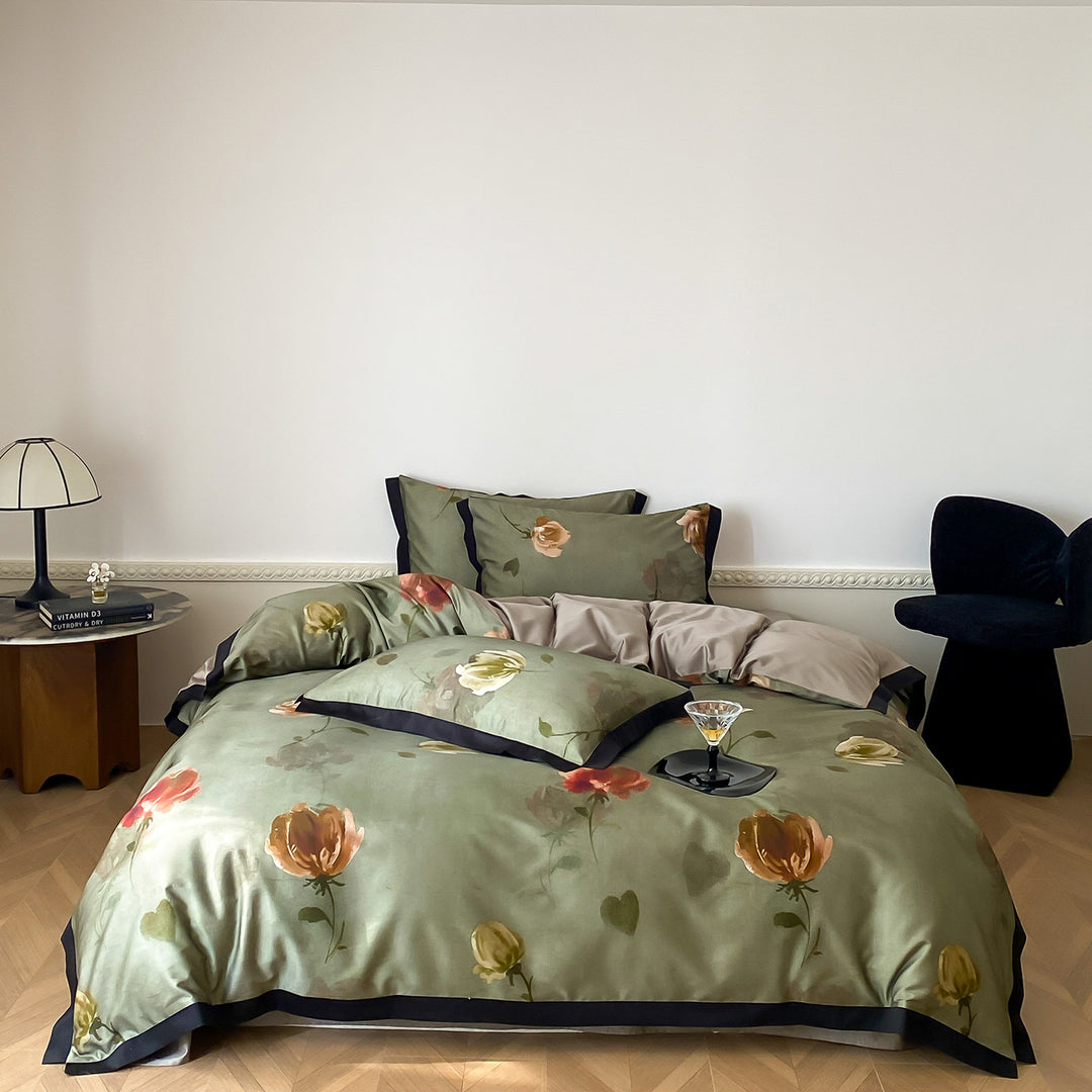 Satin bed linen set with large area watercolor flower print and fine edge piping