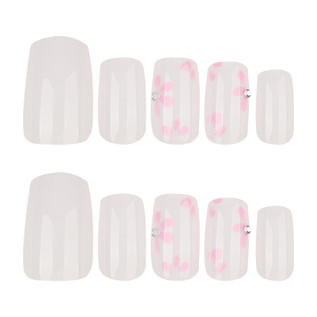 Artful Nail Art with Delicate Flower Patterns Stornfield
