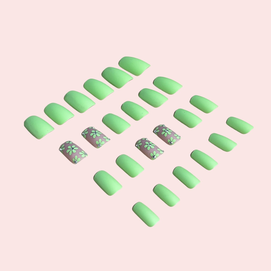 Floral Design Press-On Nails Stornfield