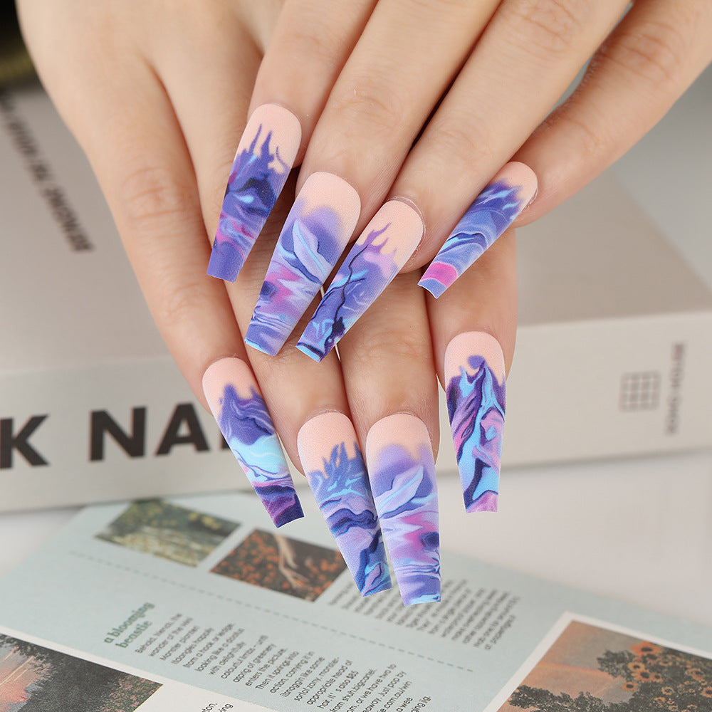Artificial nails in modern marble design Stornfield