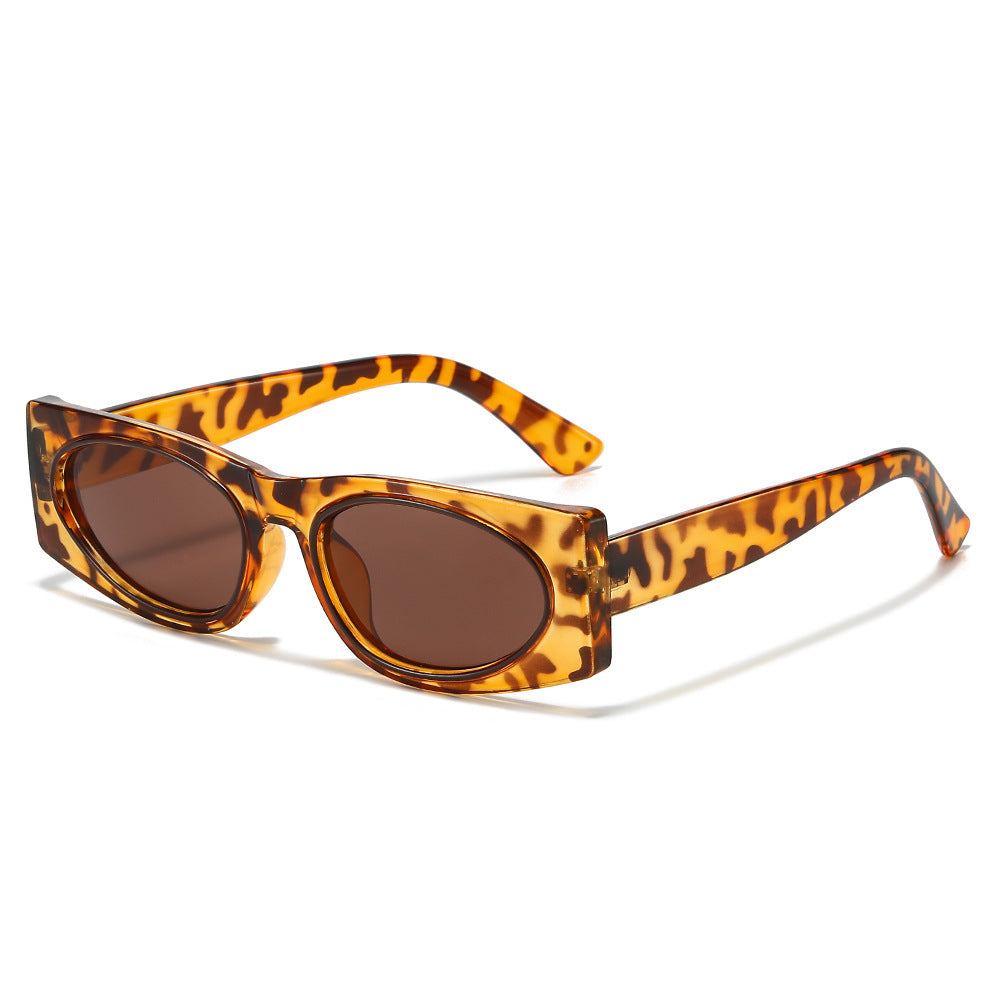 Retro-Inspired Wide-Frame Sunglasses Stornfield