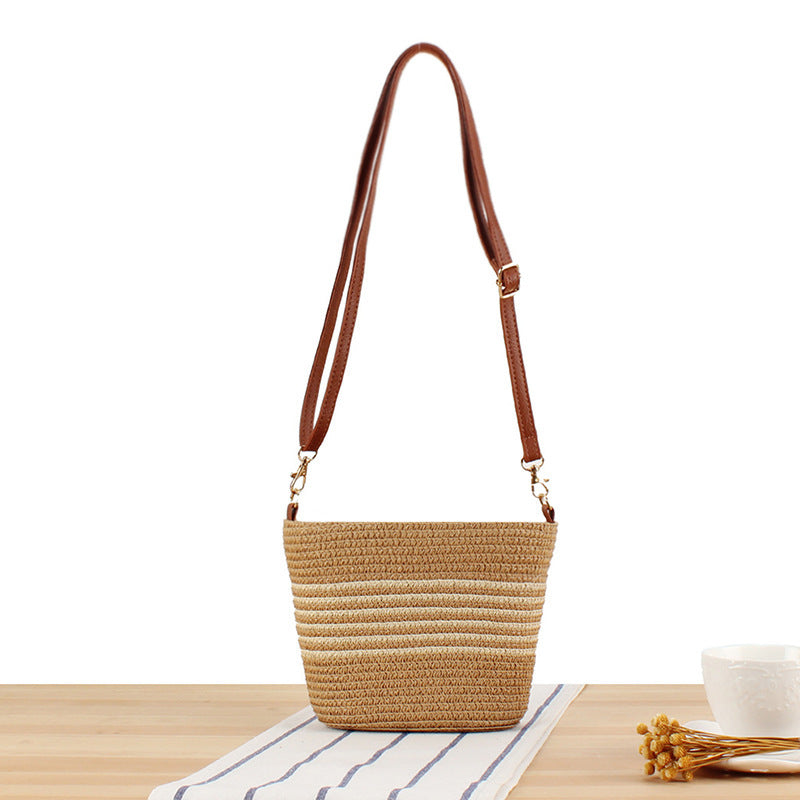 Shoulder bag made of woven natural material with contrasting stripes Stornfield