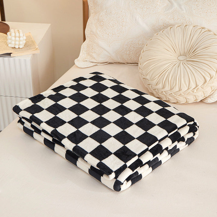 Cozy Checkered Fleece Blanket