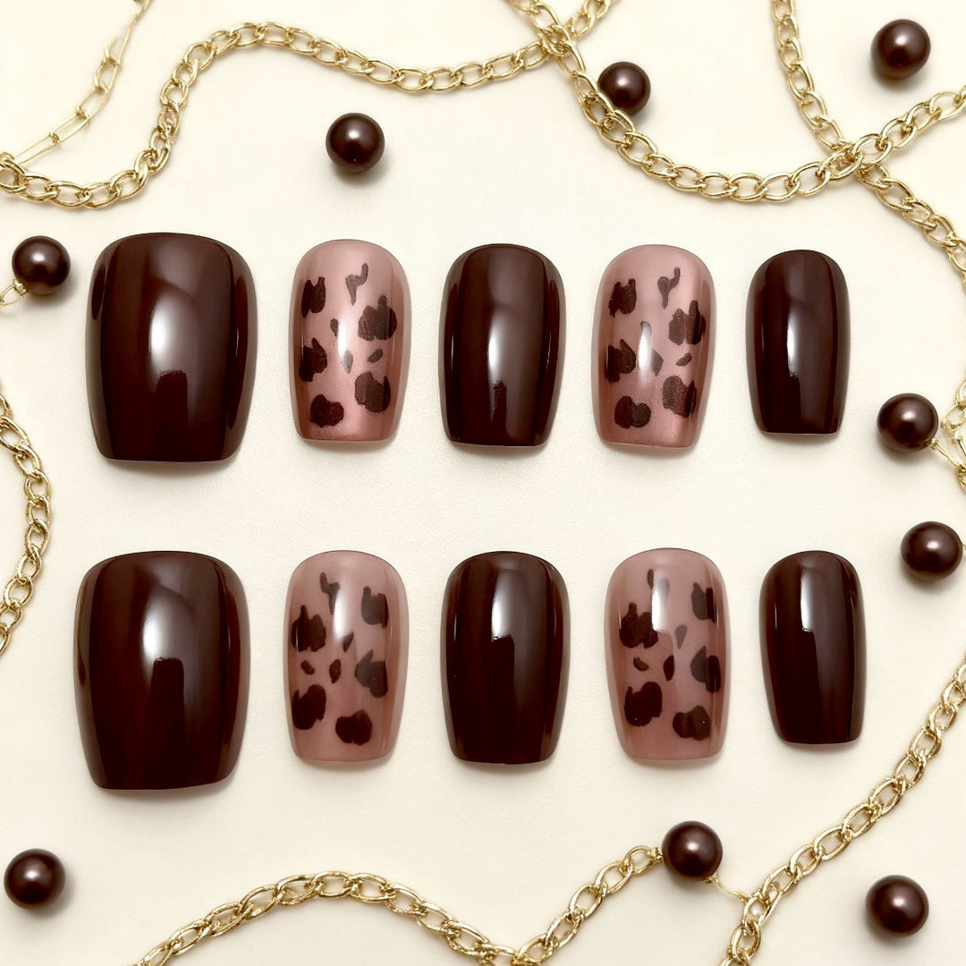 Chic Leopard-Print Press-On Nail Set