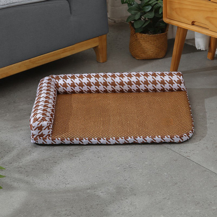 Women Cozy and Stylish Pet Bed with Elevated Edges Stornfield