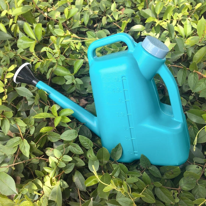 Ergonomic Plastic Watering Can Stornfeild