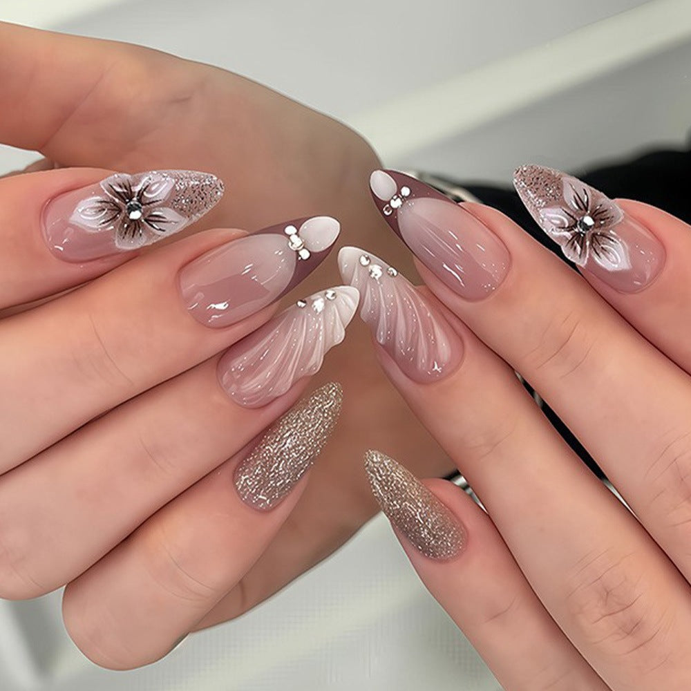 Artful Nail Tips Set with Leaf Accents Stornfield