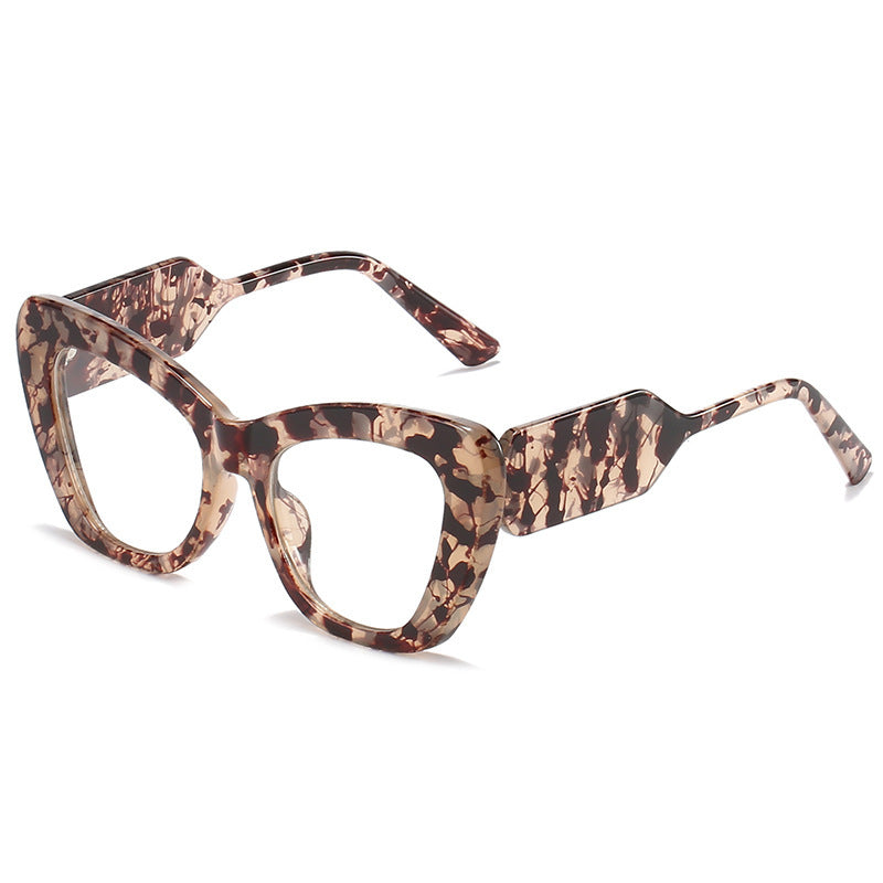 Fashion-Forward Geometric Frame Sunglasses Stornfield