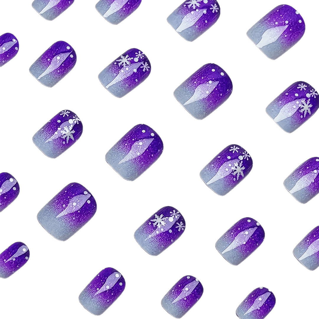 Glittering artificial nails with snowflake design Stornfield
